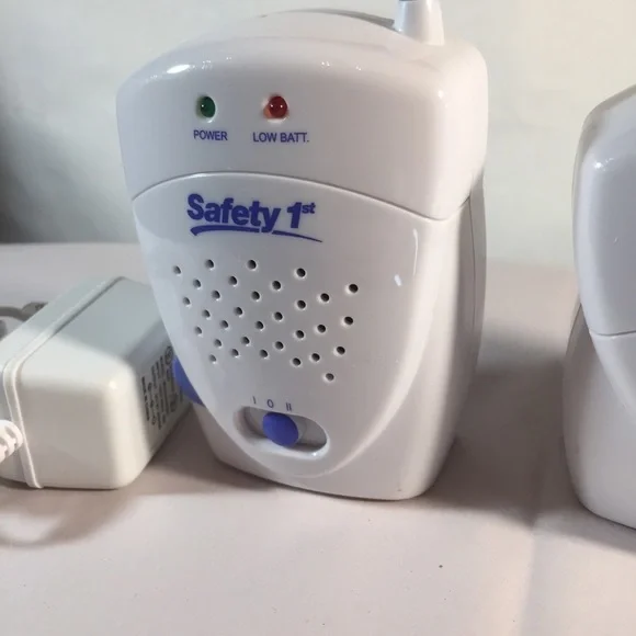 Safety 1st Baby Monitor - Picture 3 of 8